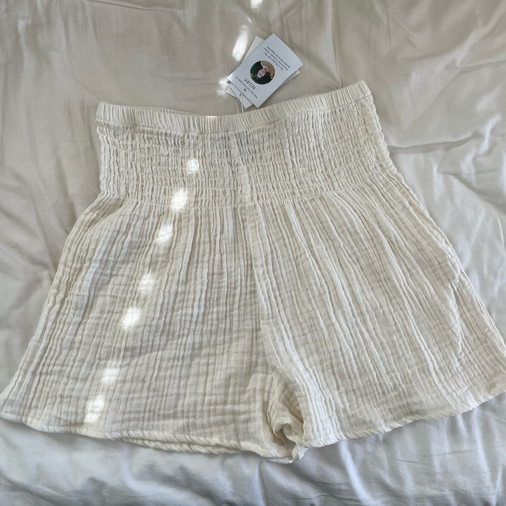 Cream 100% Cotton Shorts|Size S/M